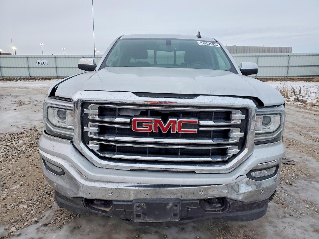 2017 GMC SIERRA K1500 SLT photo 5