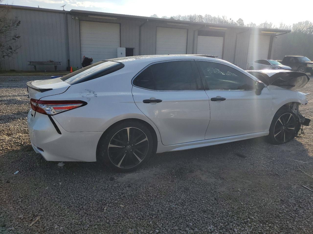 2018 TOYOTA CAMRY XSE photo 5