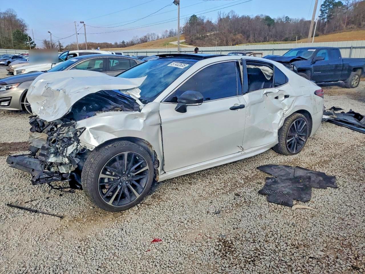 2018 TOYOTA CAMRY