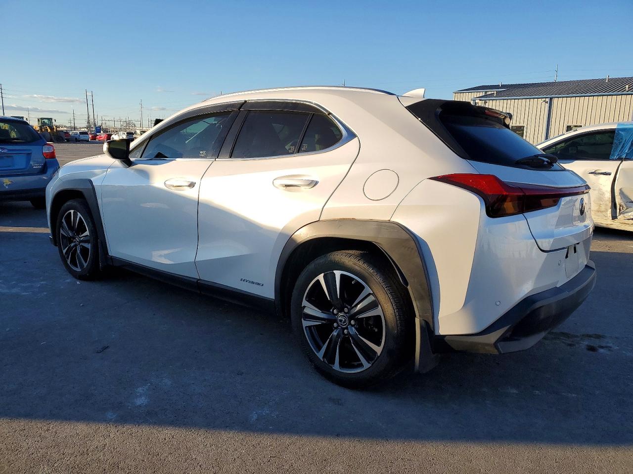 2019 LEXUS UX 250H photo 2