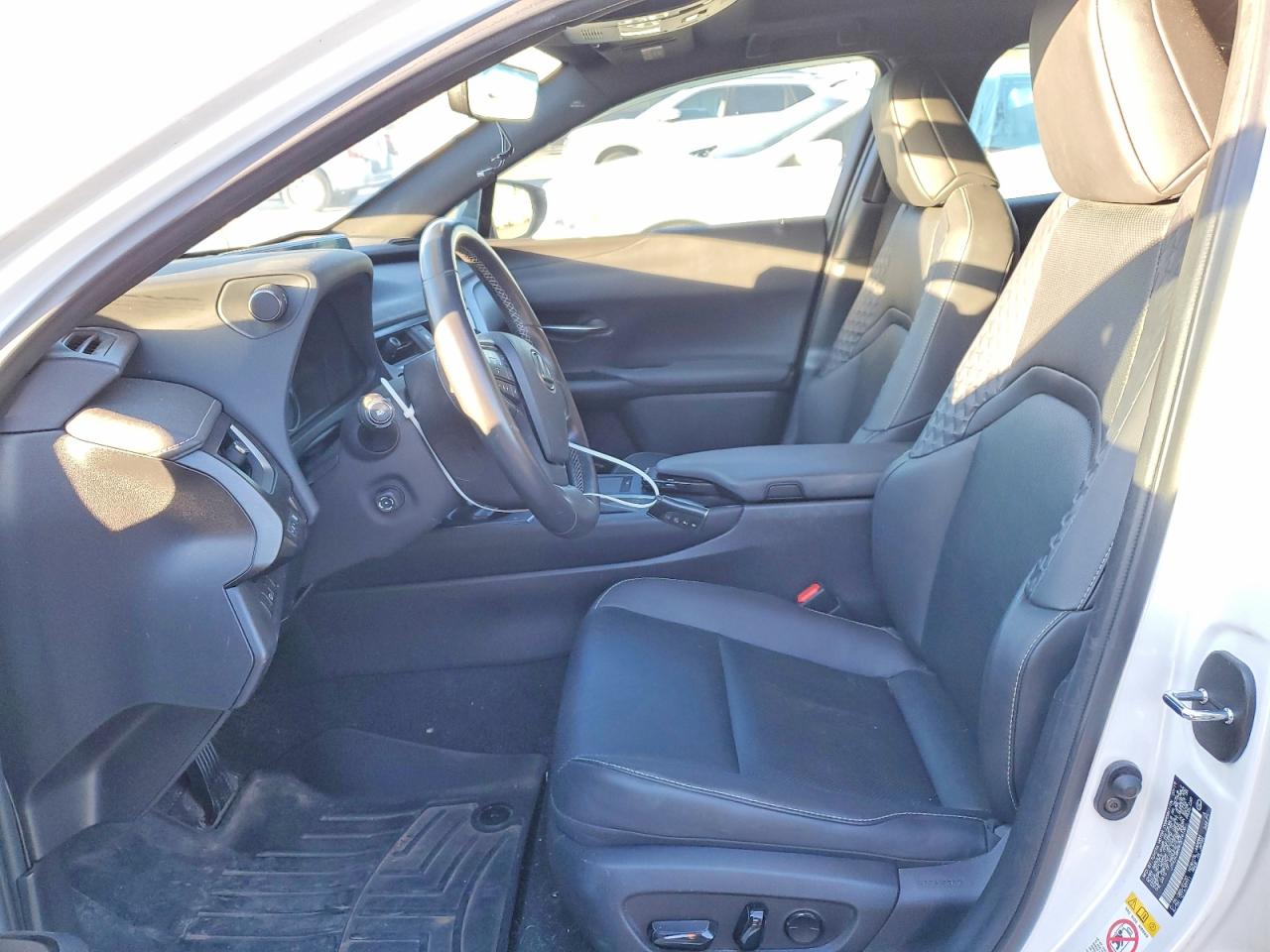 2019 LEXUS UX 250H photo 7