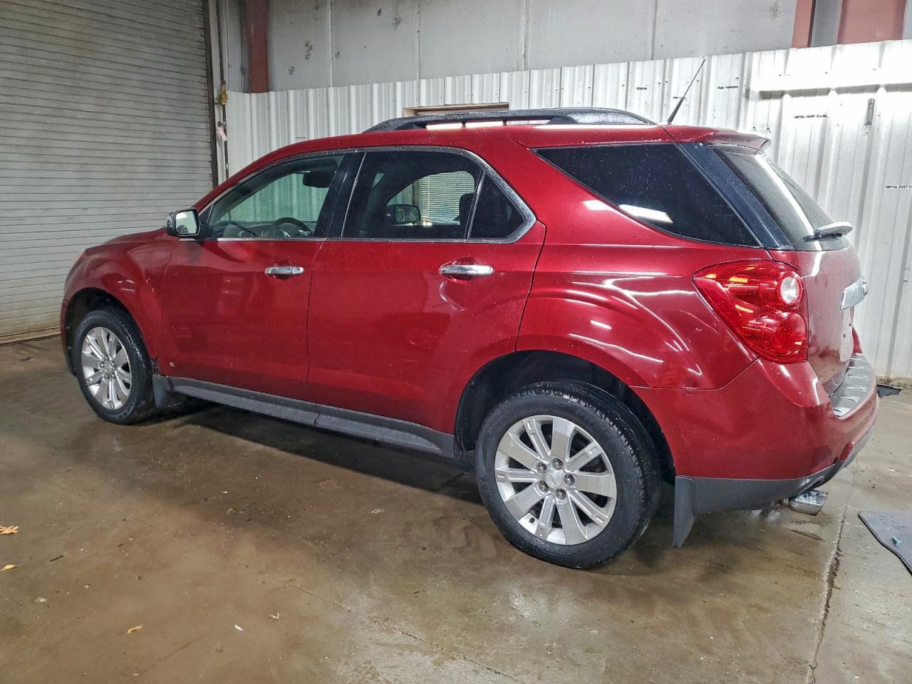 2010 CHEVROLET EQUINOX LT photo 2