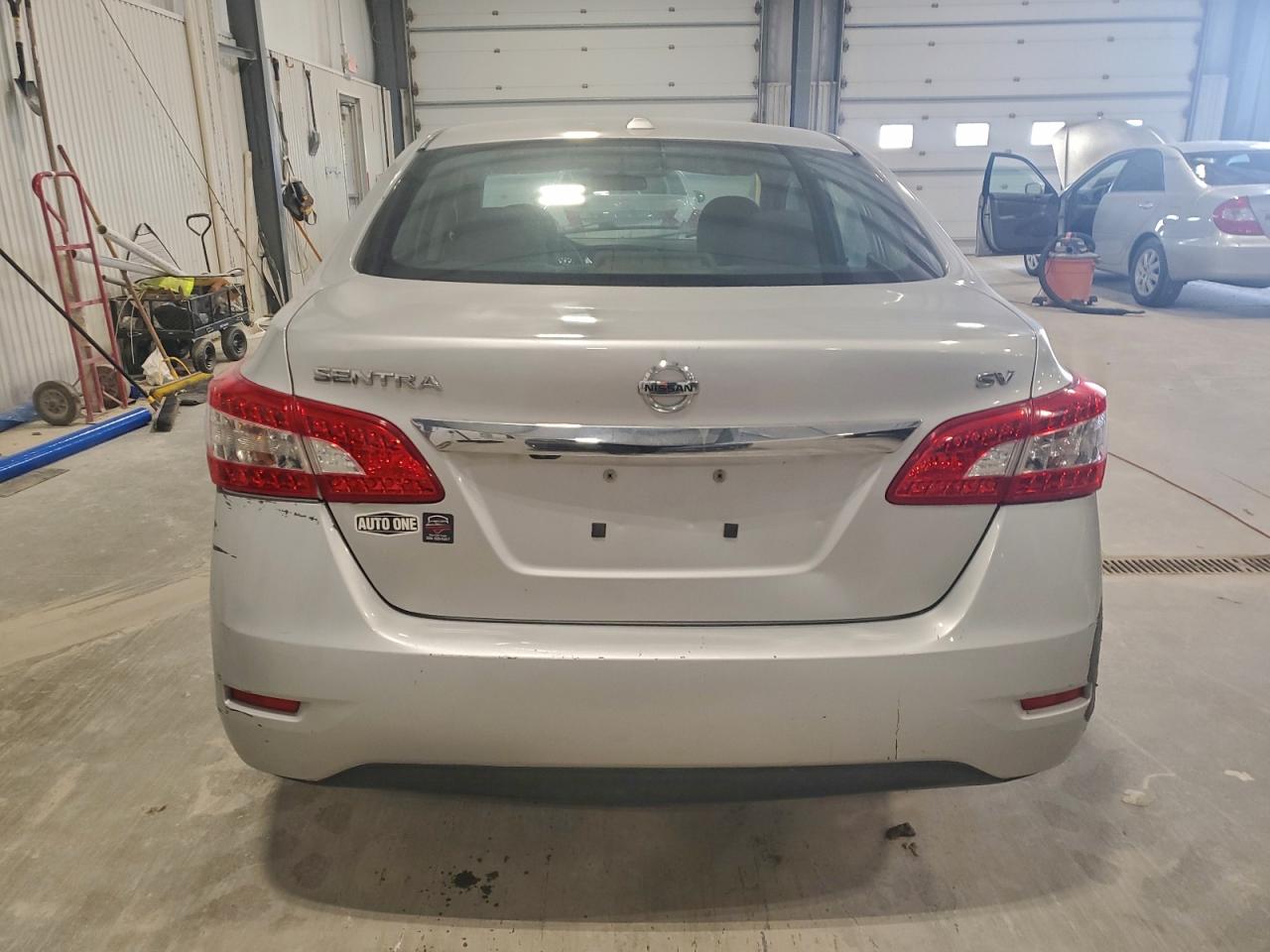 2015 NISSAN SENTRA S photo 6
