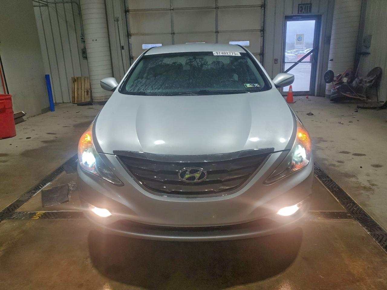 2013 HYUNDAI SONATA SE photo 5