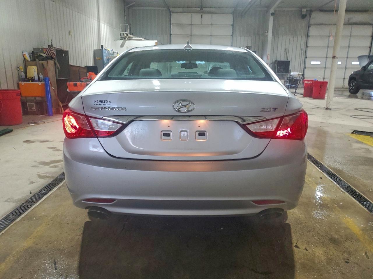 2013 HYUNDAI SONATA SE photo 6