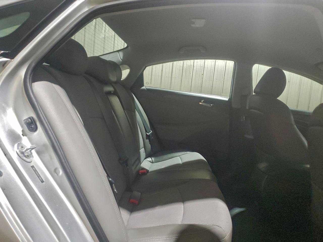 2013 HYUNDAI SONATA SE photo 10