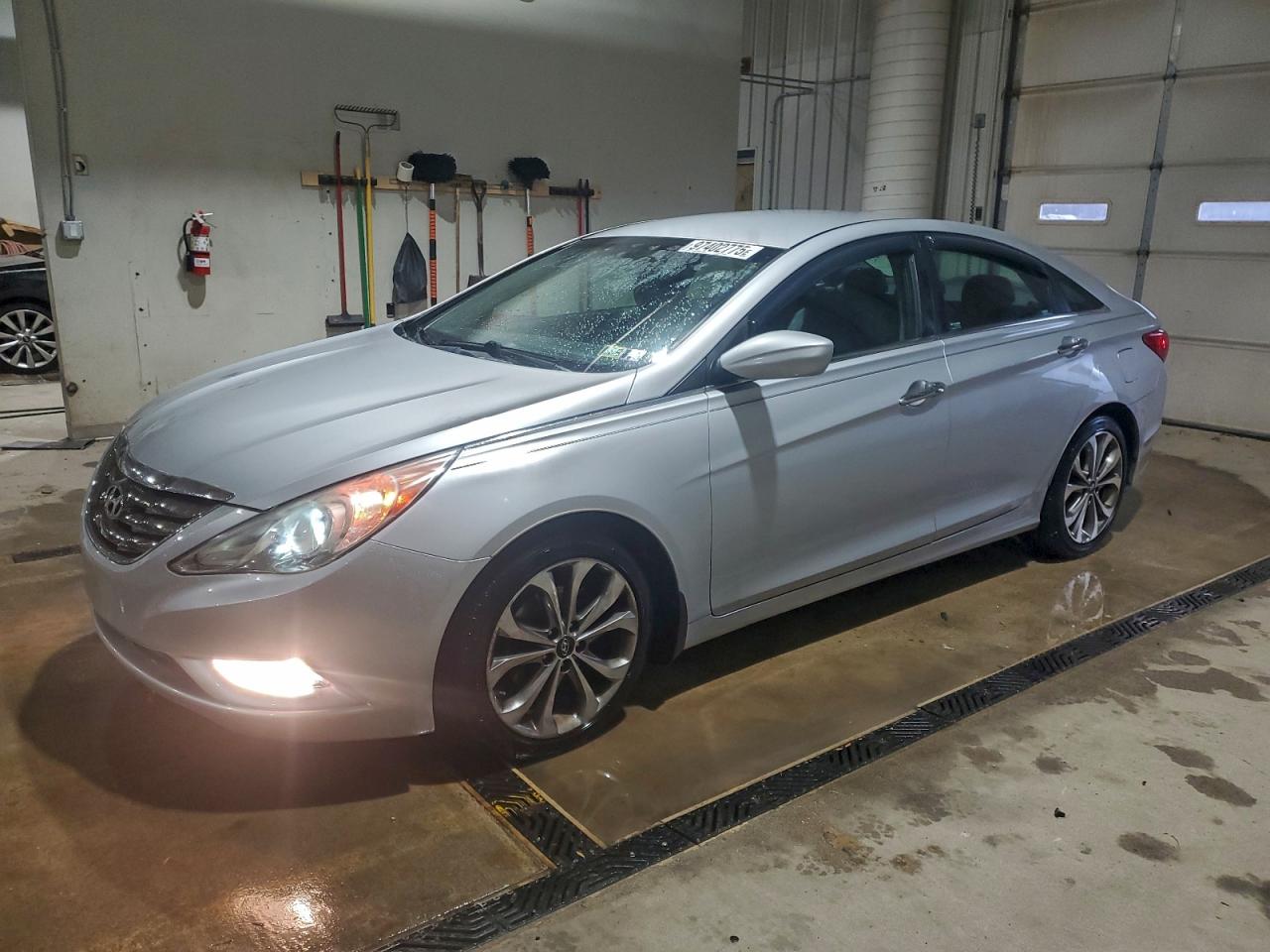 2013 HYUNDAI SONATA
