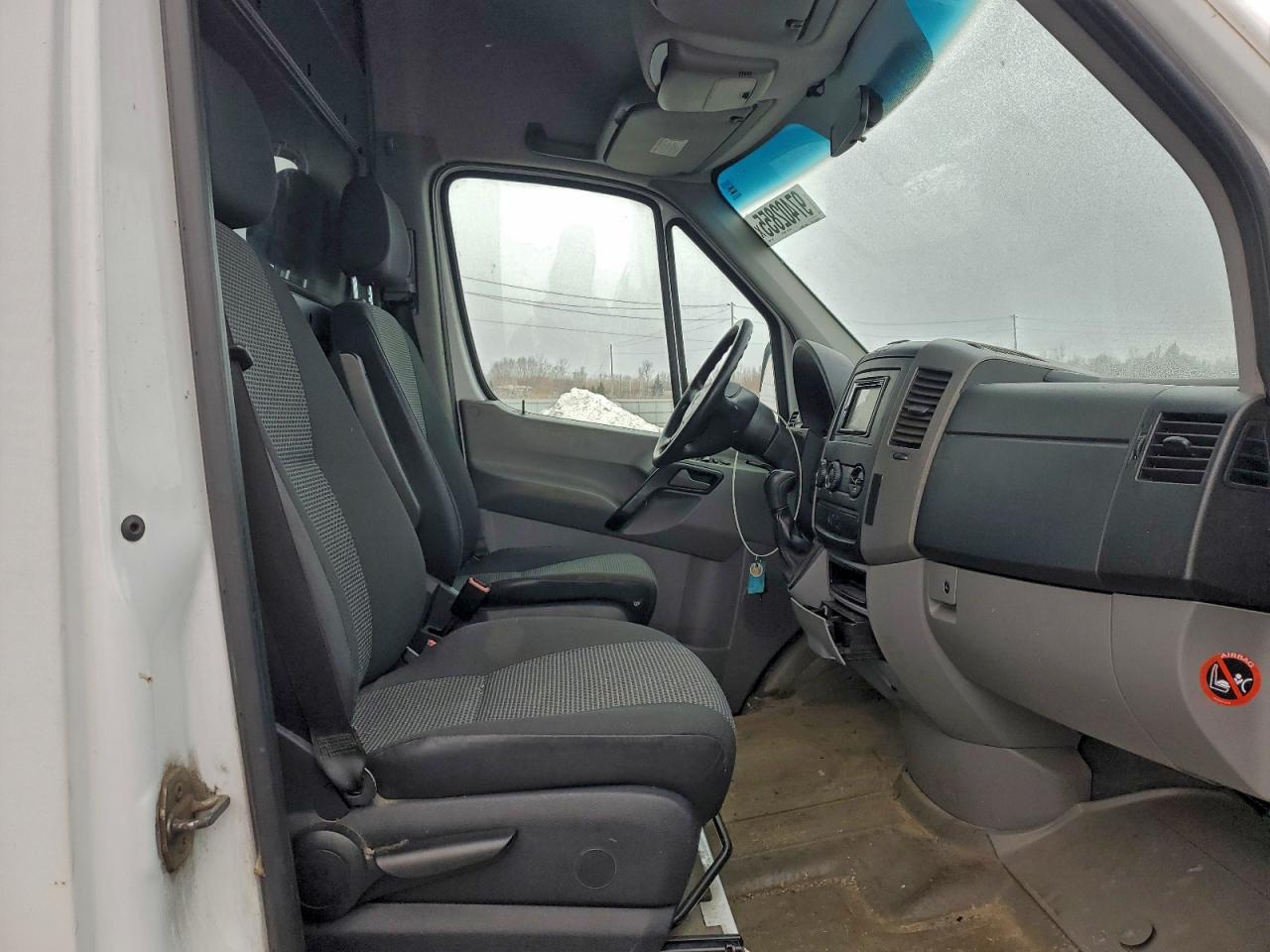 2013 MERCEDES-BENZ SPRINTER 2500 photo 11