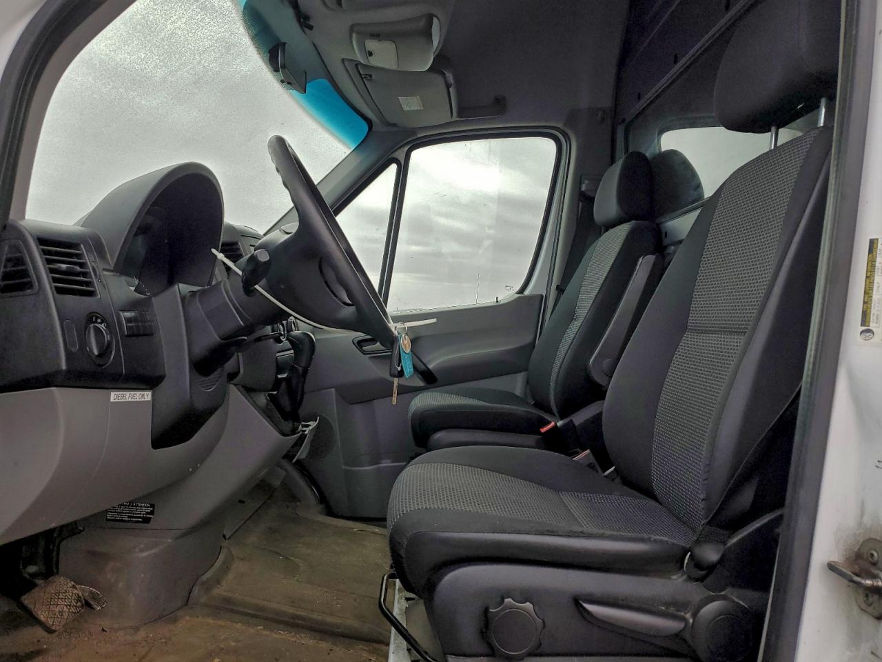 2013 MERCEDES-BENZ SPRINTER 2500 photo 7