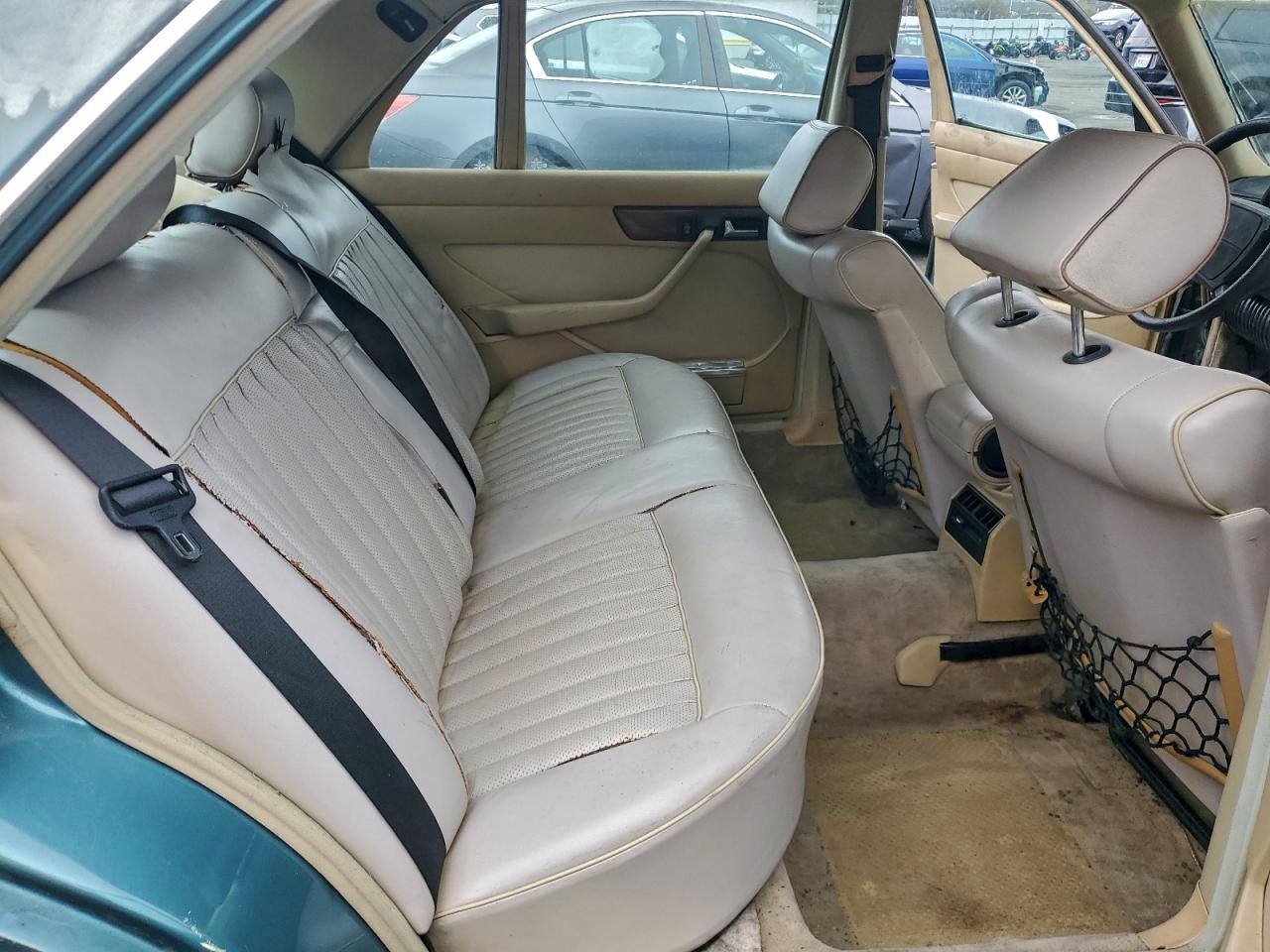 1986 MERCEDES-BENZ 300 SDL photo 10