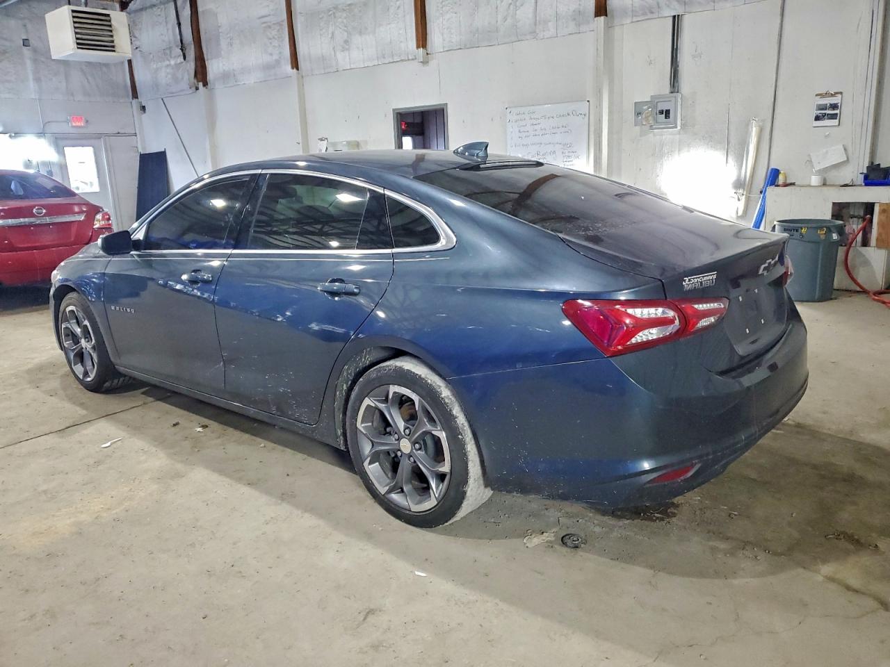 2020 CHEVROLET MALIBU LT photo 2