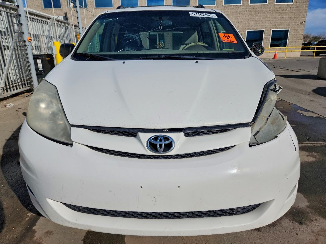 2007 TOYOTA SIENNA LE 7-PASSENGER photo 5