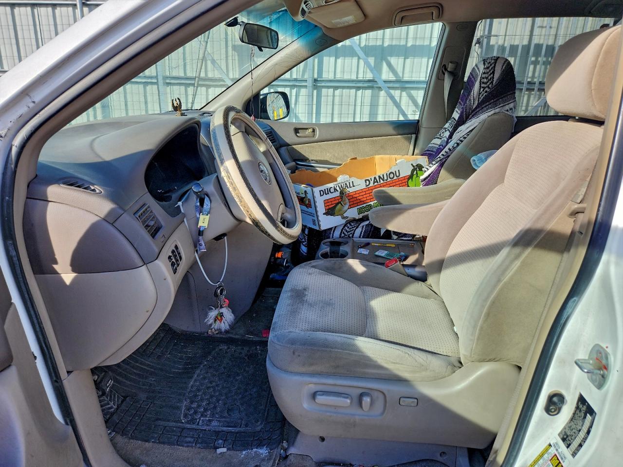 2007 TOYOTA SIENNA LE 7-PASSENGER photo 7