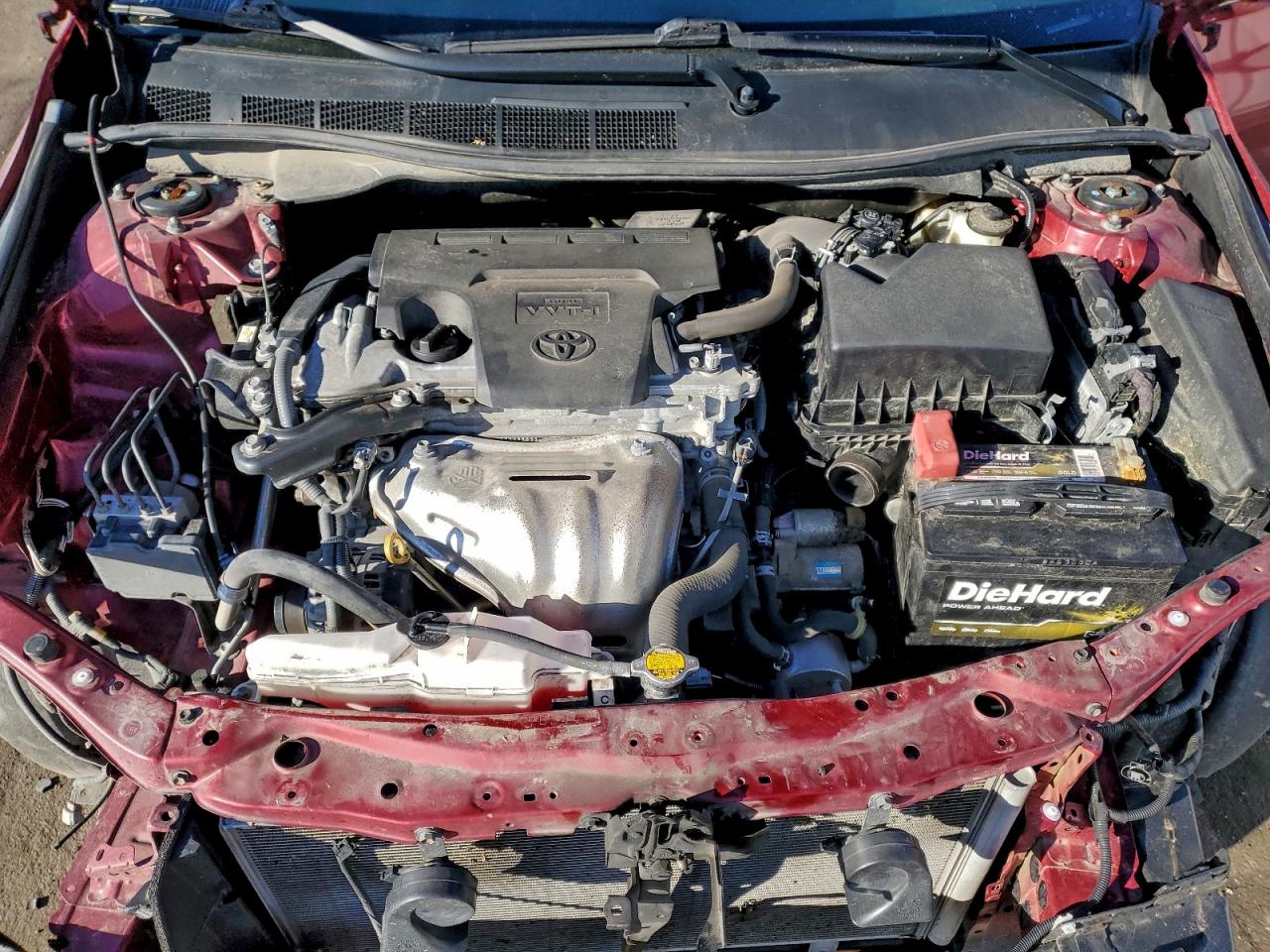 2015 TOYOTA CAMRY LE photo 31