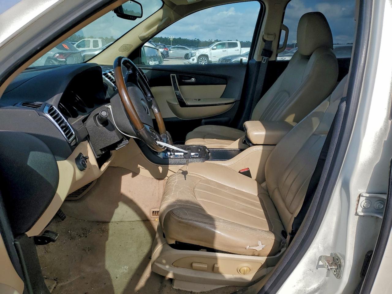 2011 GMC ACADIA photo 7