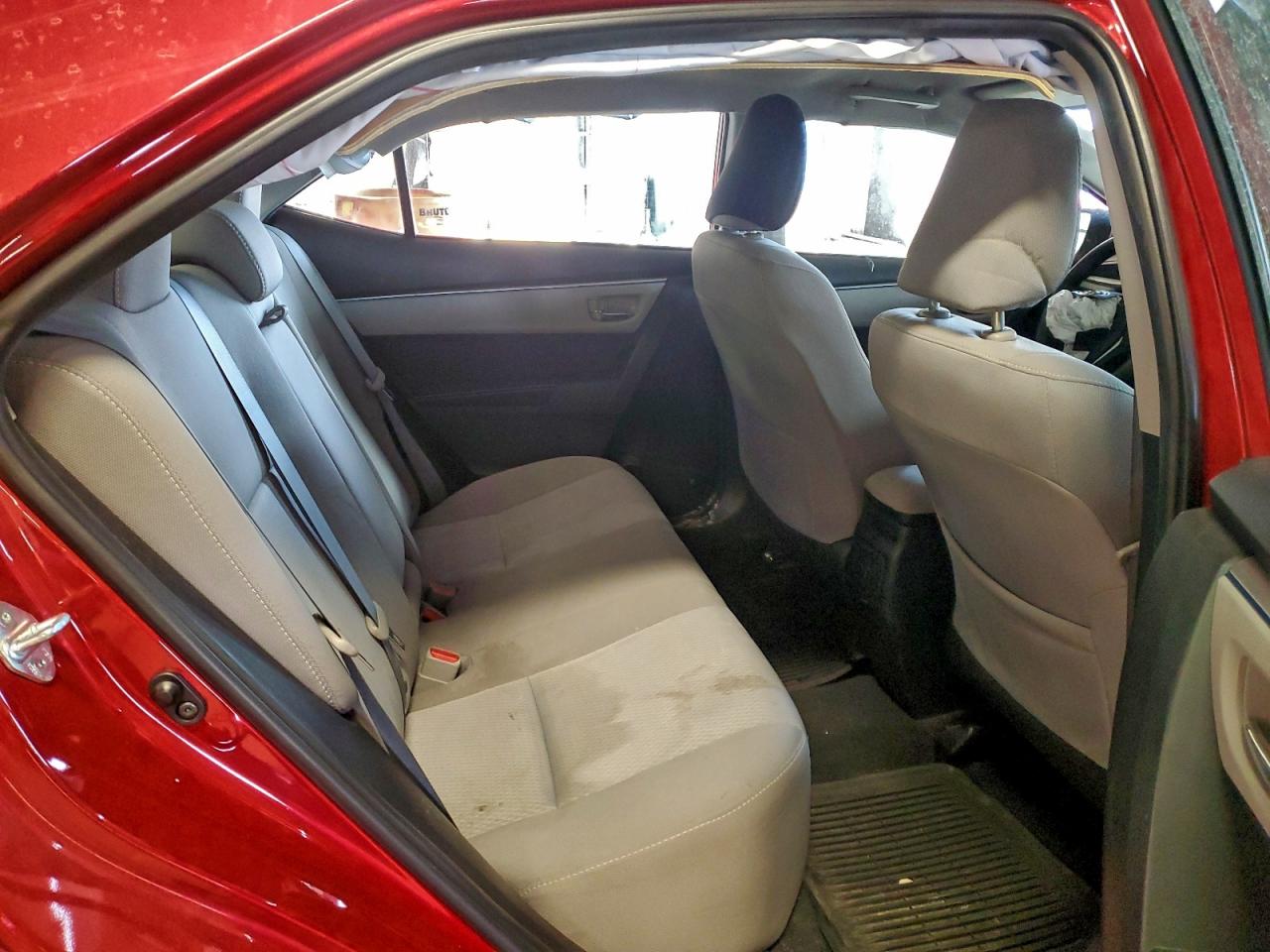 2016 TOYOTA COROLLA L photo 28