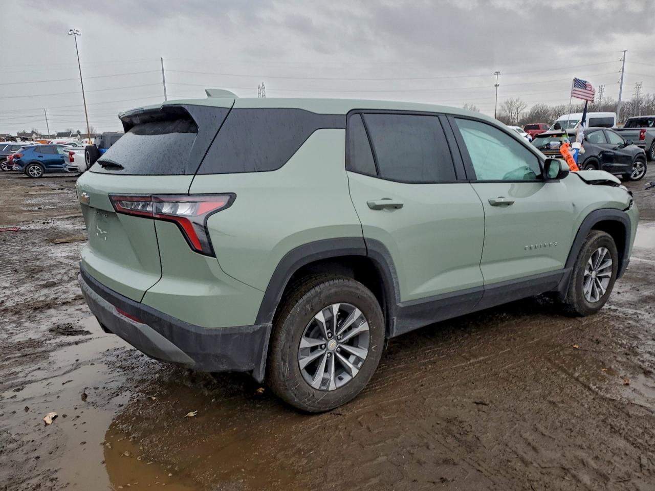 2026 CHEVROLET EQUINOX LT photo 3