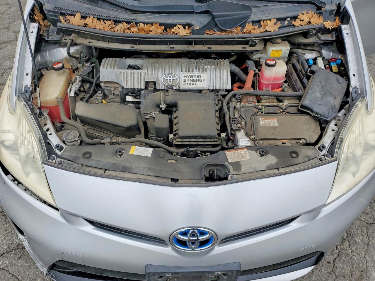 2015 TOYOTA PRIUS photo 11