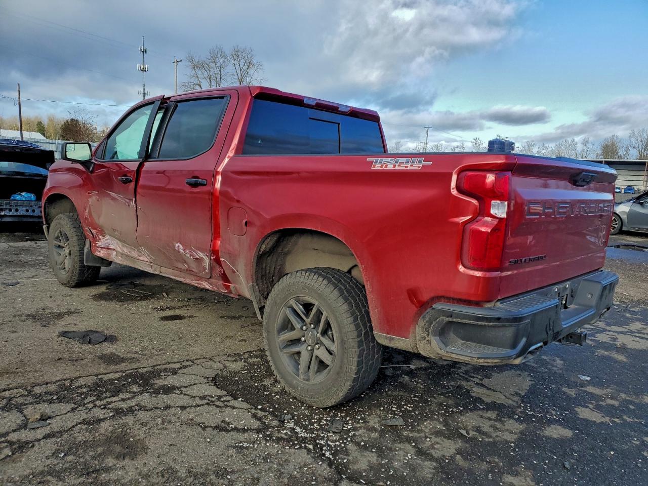 2024 CHEVROLET SILVERADO K1500 LT TRAIL BOSS photo 3