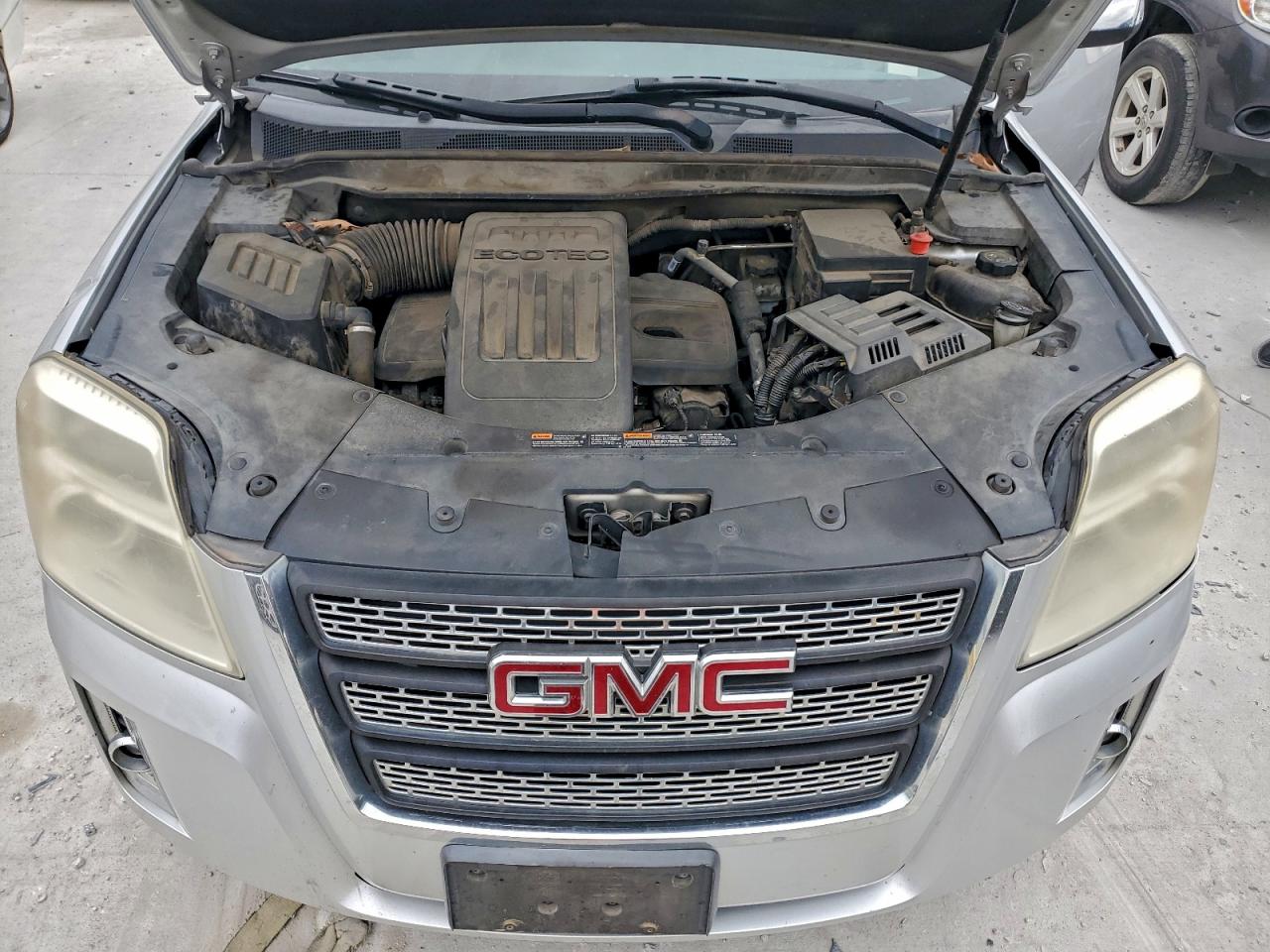 2012 GMC TERRAIN SLT photo 11