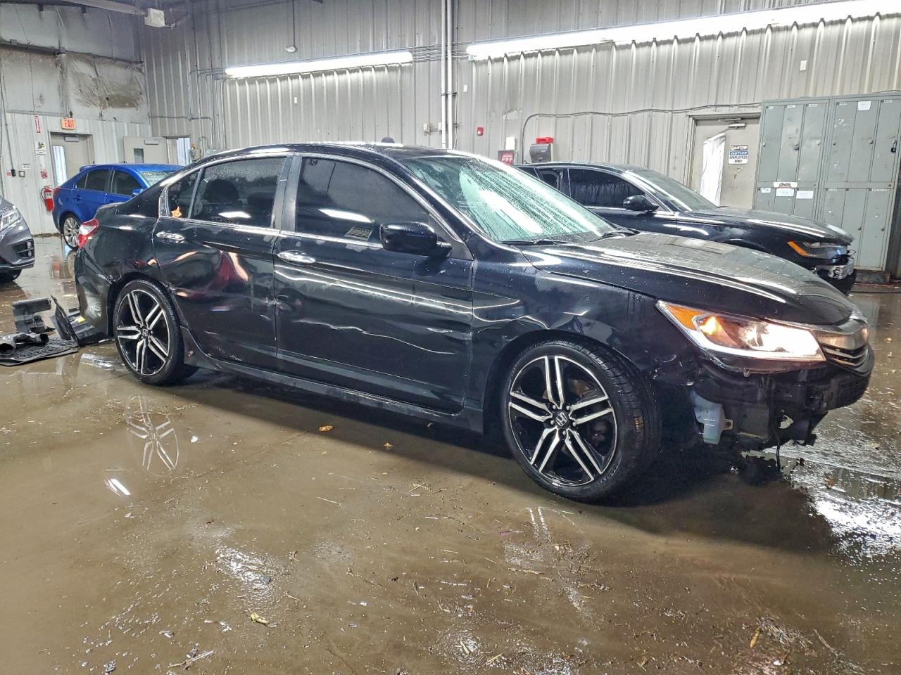 2017 HONDA ACCORD SPORT photo 4