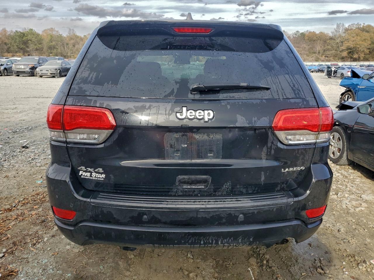 2018 JEEP GRAND CHEROKEE LAREDO photo 6
