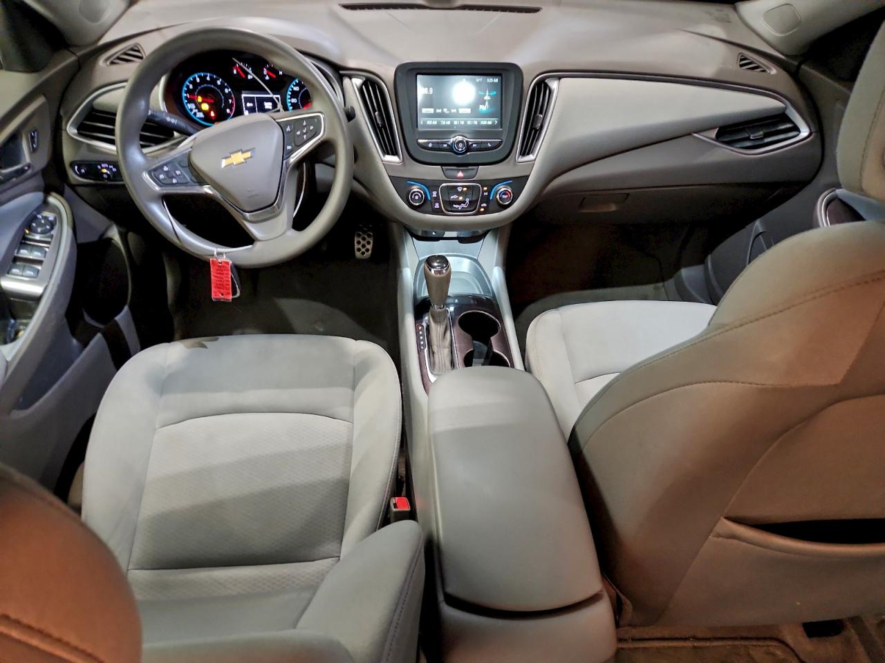 2017 CHEVROLET MALIBU LS photo 8