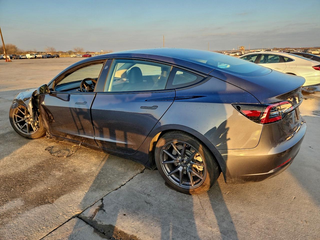 2023 TESLA MODEL 3 photo 2