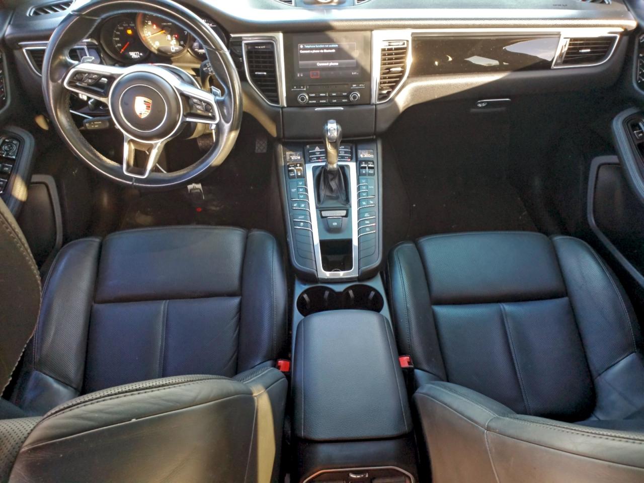 2018 PORSCHE MACAN photo 8