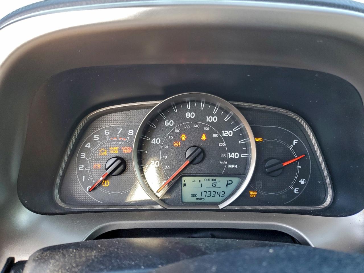 2013 TOYOTA RAV4 XLE photo 9