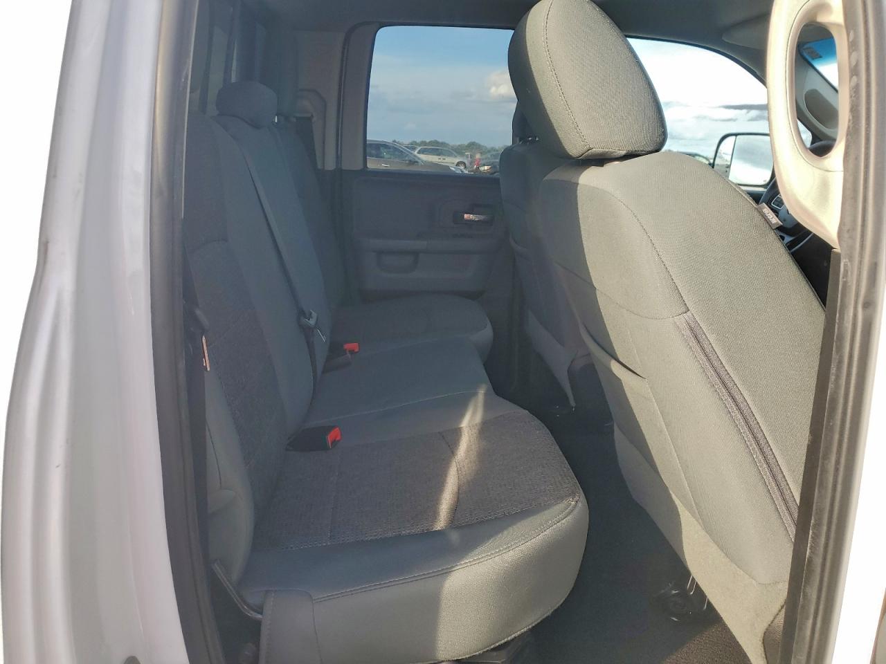 2018 RAM 1500 SLT photo 10