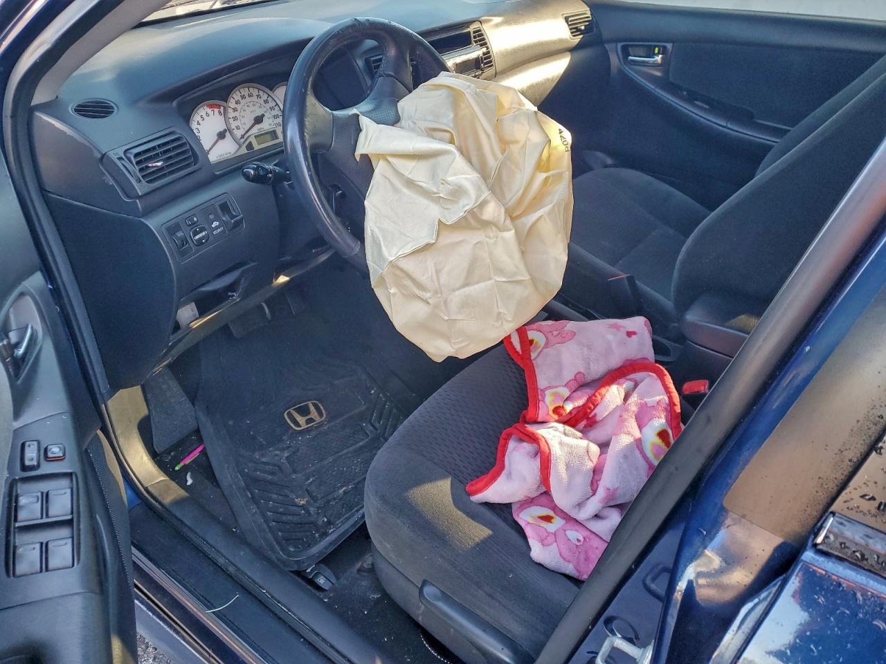 2006 TOYOTA COROLLA CE photo 8