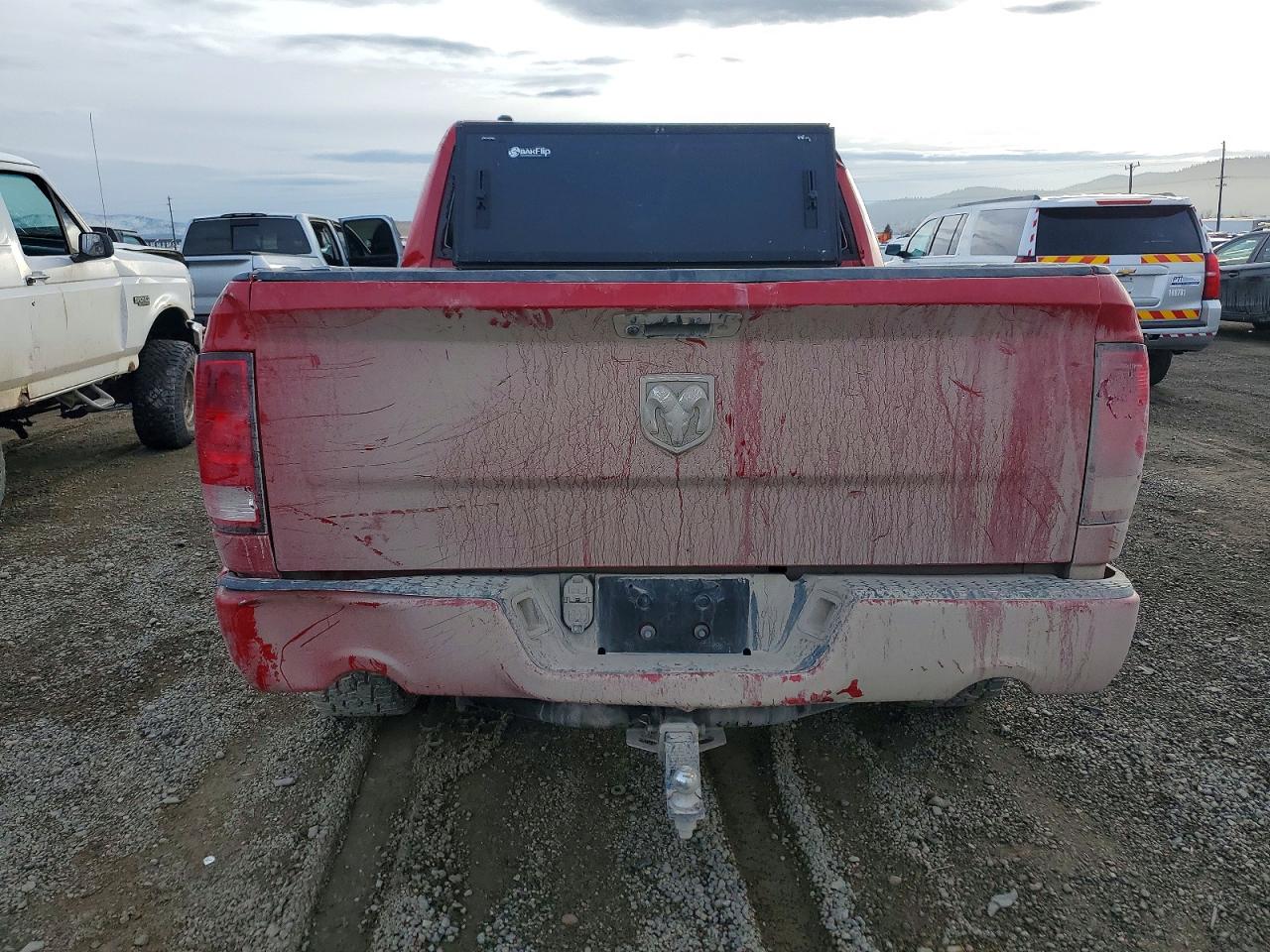 2014 RAM 1500 ST photo 6