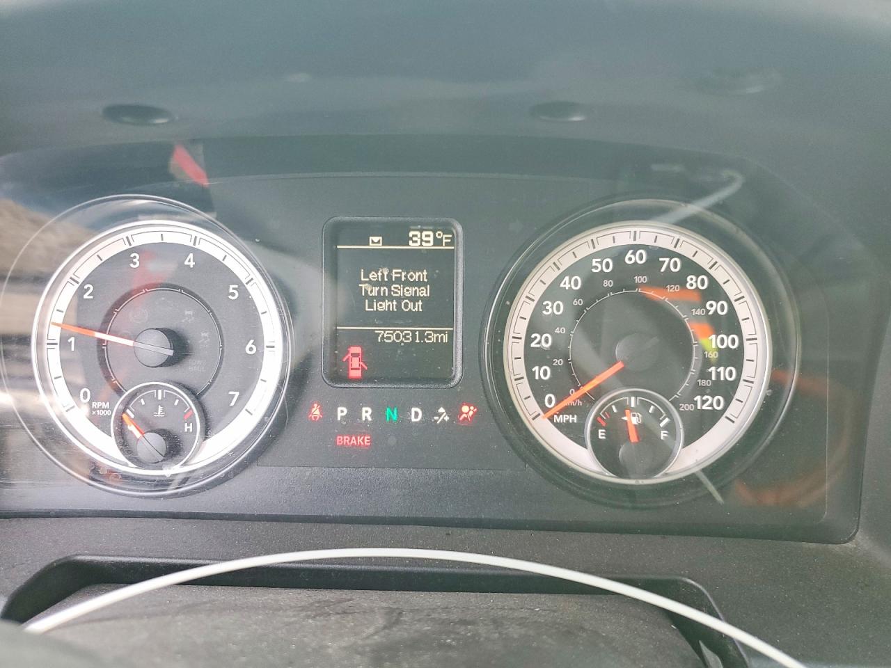 2014 RAM 1500 ST photo 9