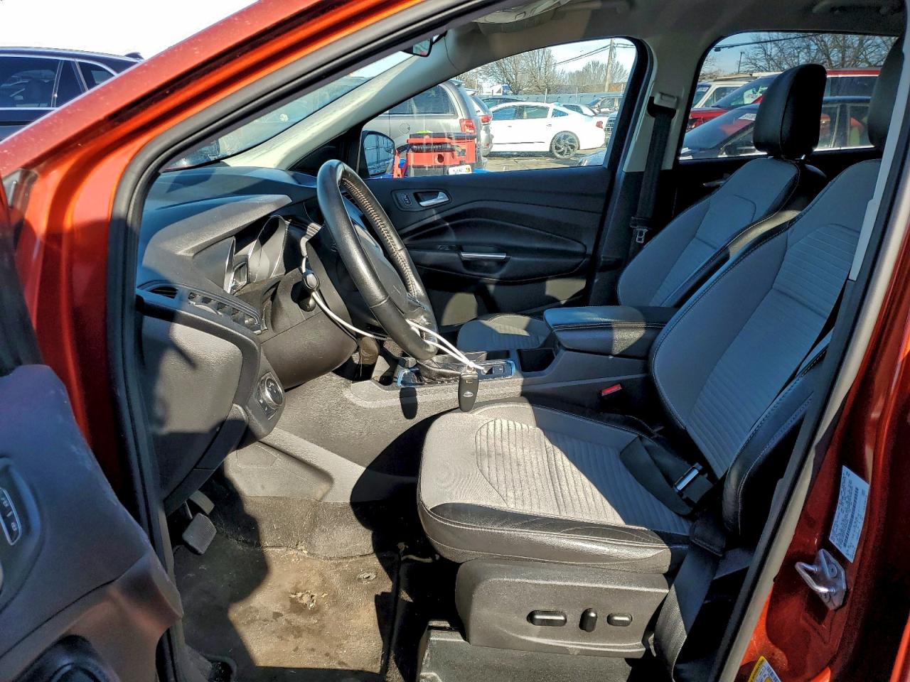 2019 FORD ESCAPE SE photo 7