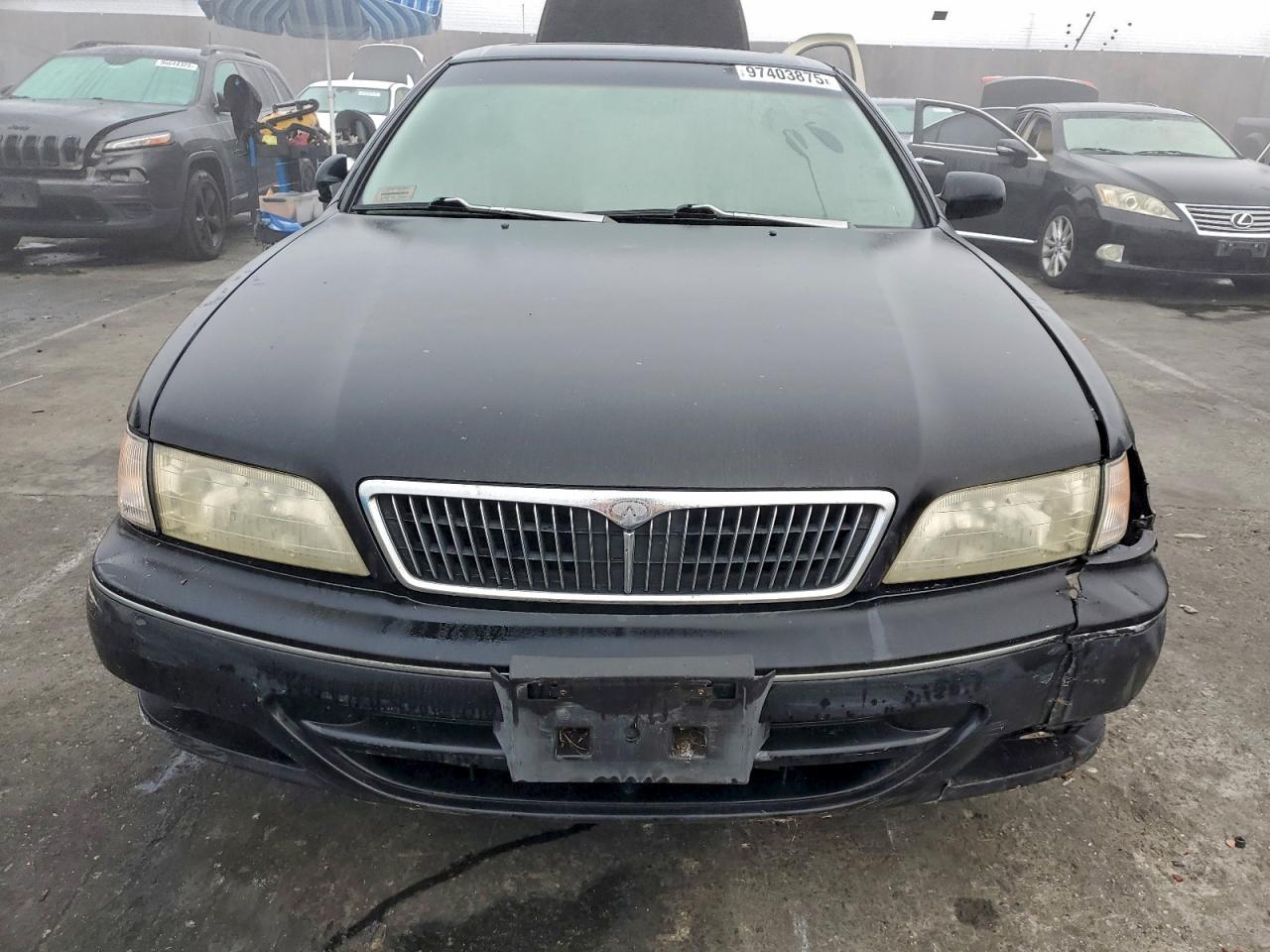 1999 INFINITI I30 photo 5