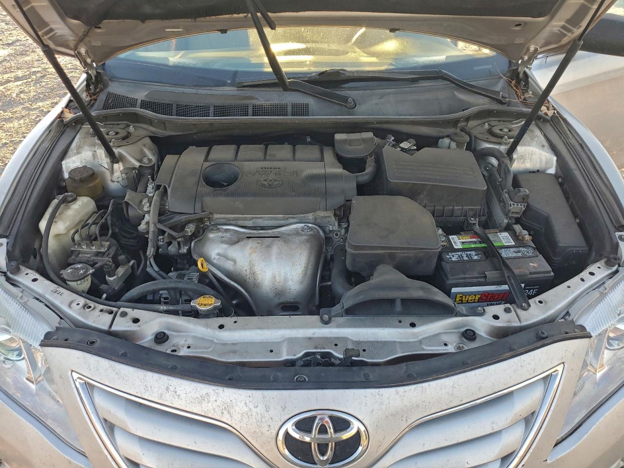 2011 TOYOTA CAMRY BASE photo 11