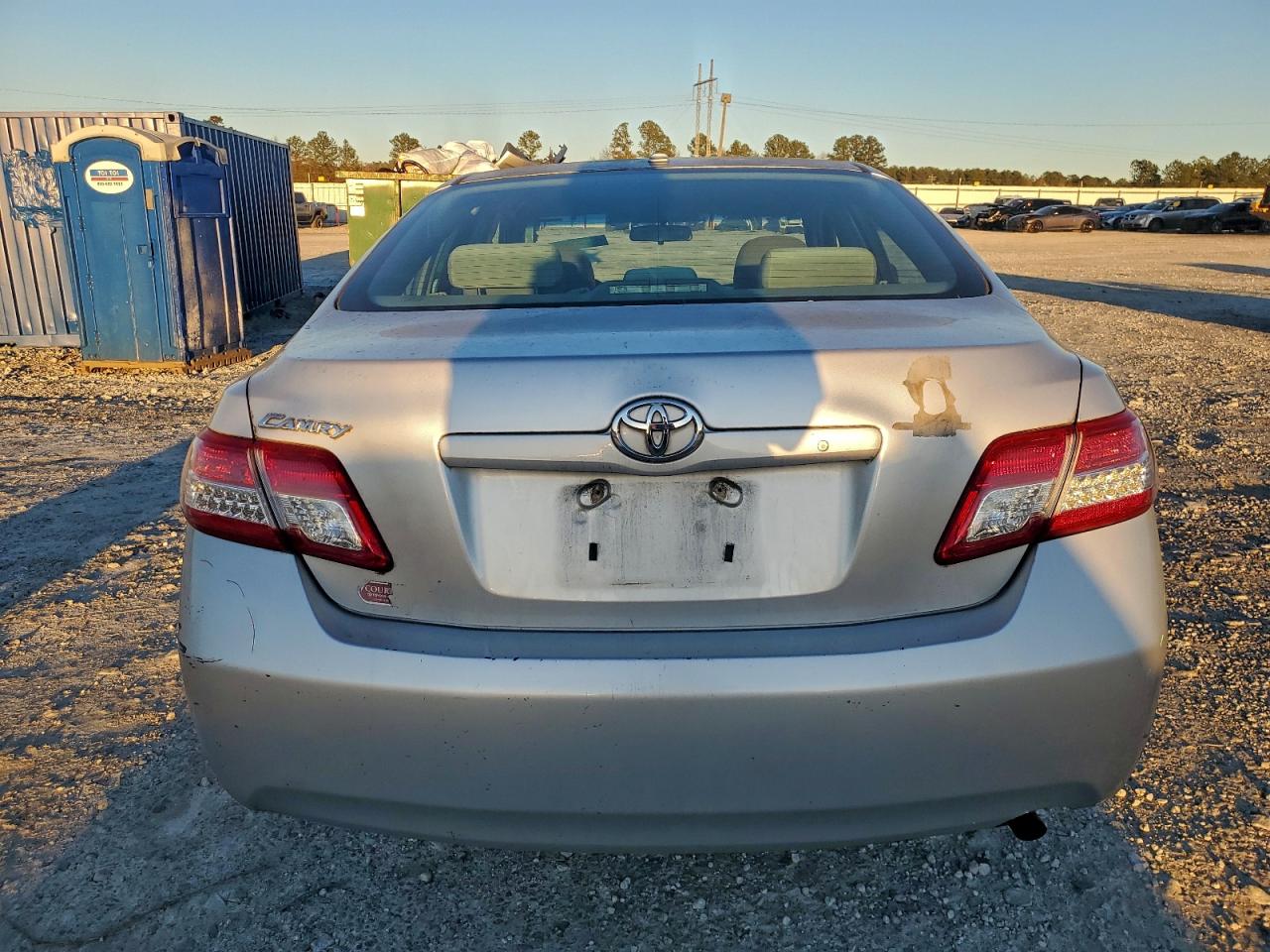 2011 TOYOTA CAMRY BASE photo 6