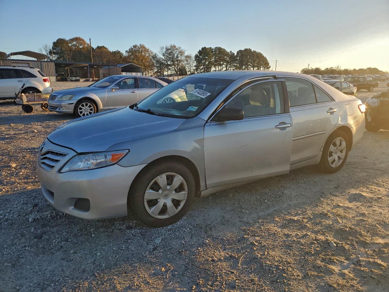 2011 TOYOTA CAMRY