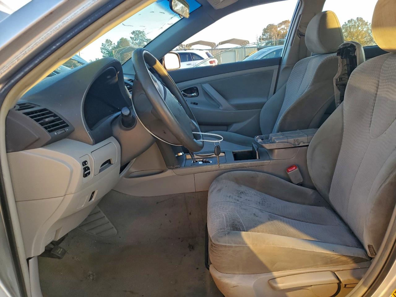 2011 TOYOTA CAMRY BASE photo 7