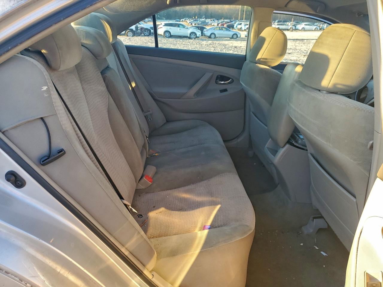 2011 TOYOTA CAMRY BASE photo 10