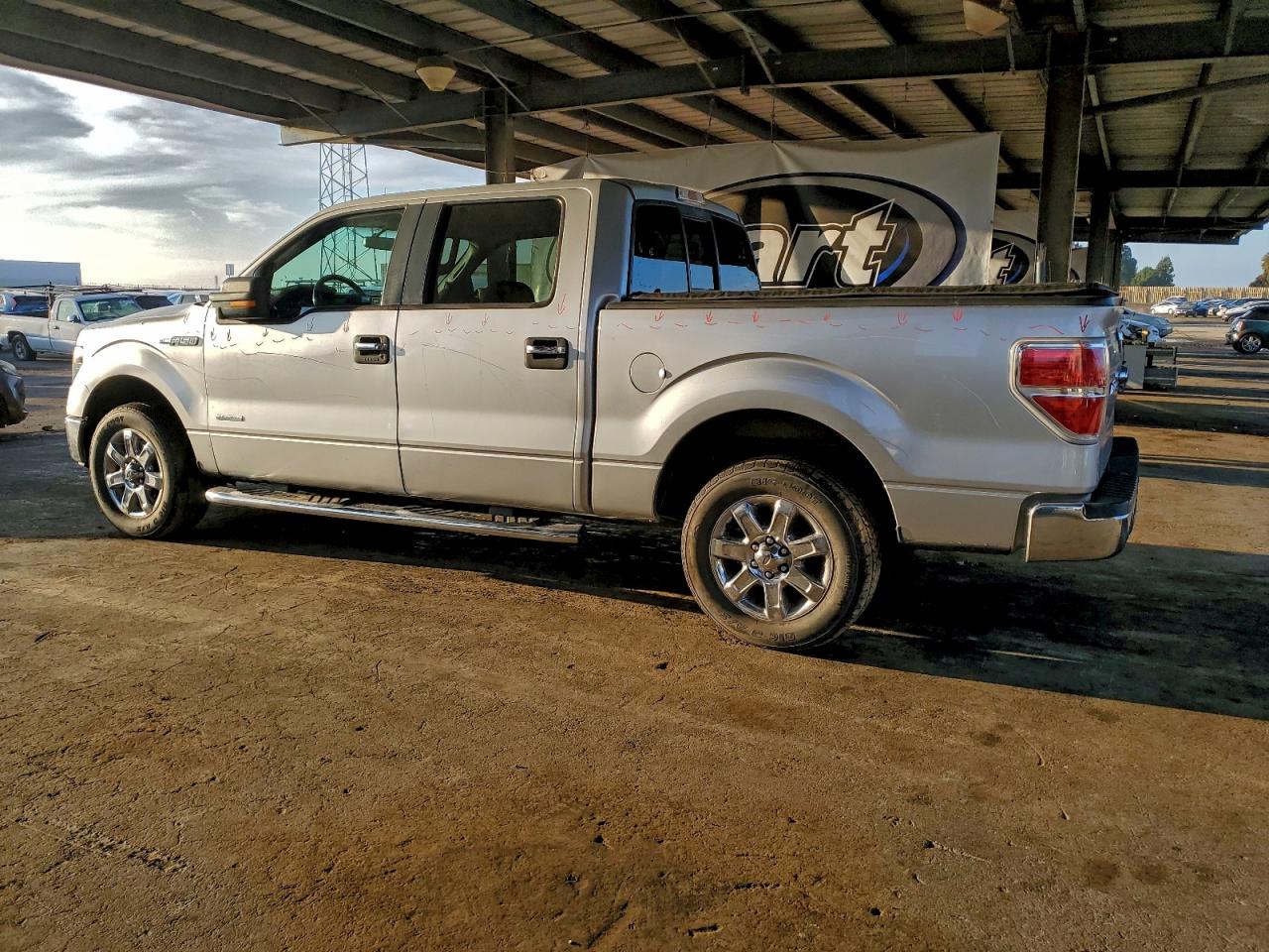 2014 FORD F150 SUPERCREW photo 2
