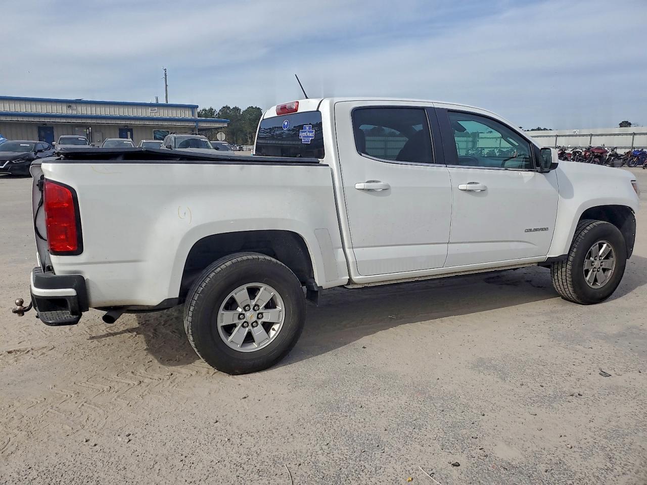 2019 CHEVROLET COLORADO photo 3