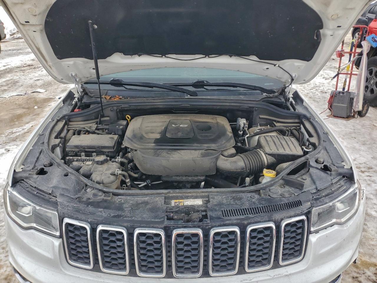 2018 JEEP GRAND CHEROKEE LIMITED photo 12