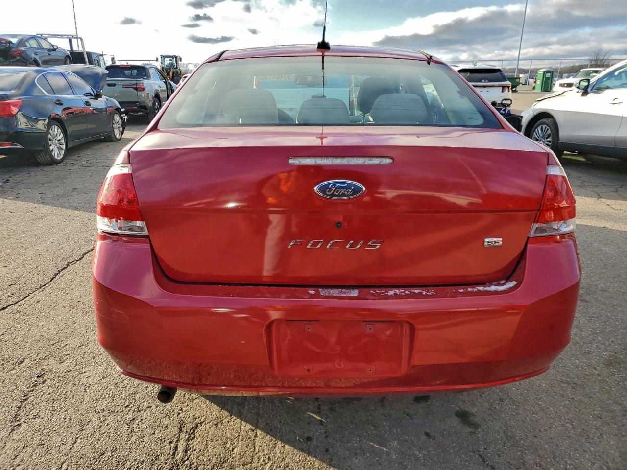 2009 FORD FOCUS SE photo 6