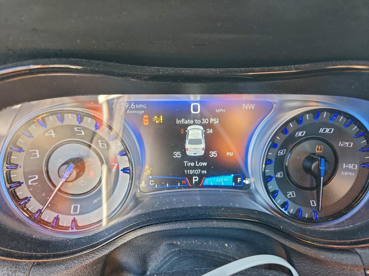 2018 CHRYSLER 300 S photo 9