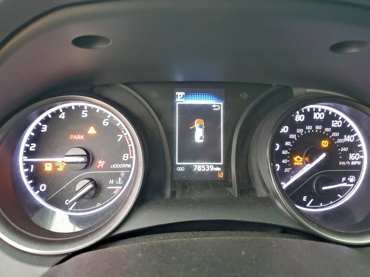 2021 TOYOTA CAMRY SE photo 17