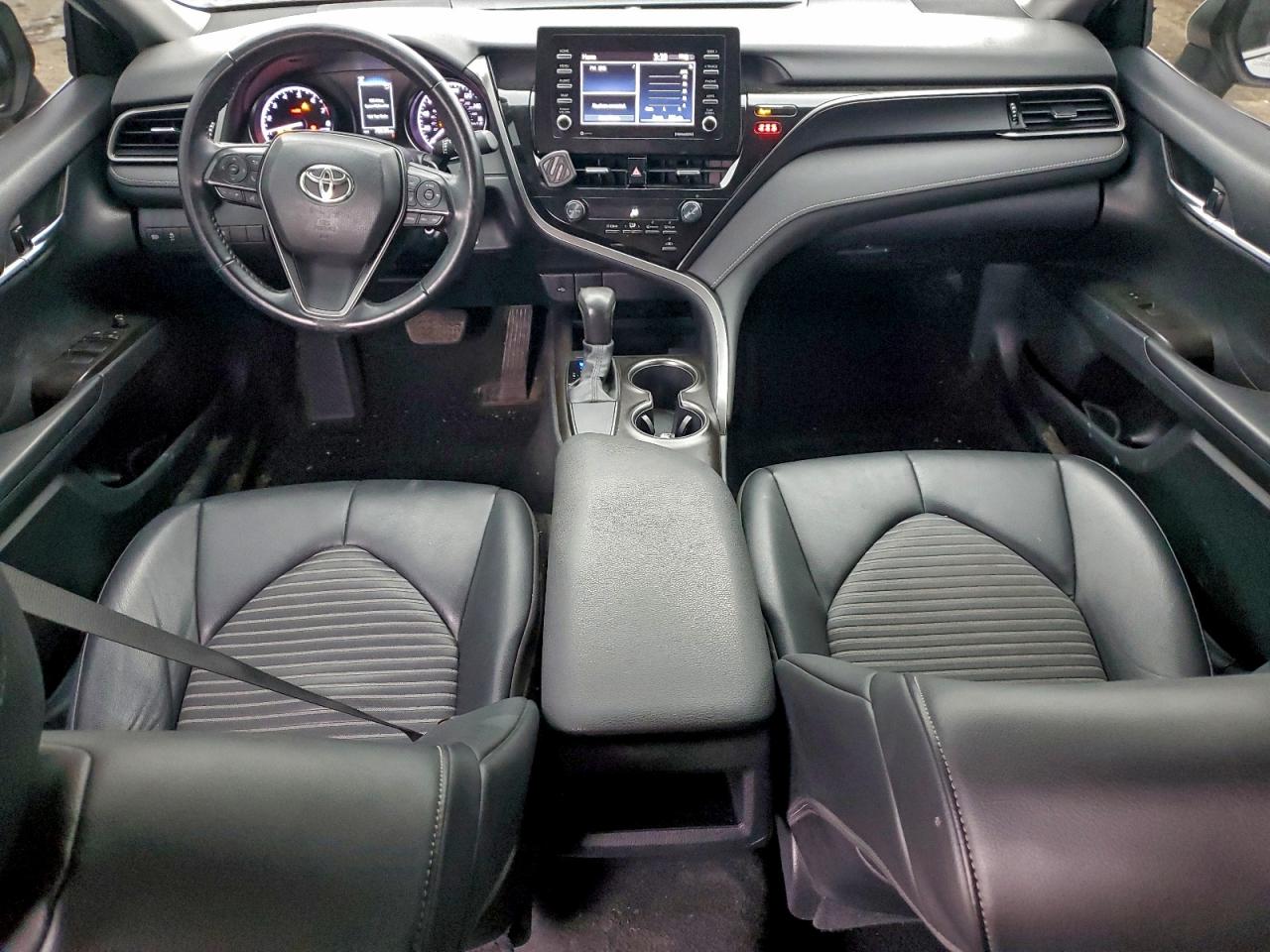 2021 TOYOTA CAMRY SE photo 15