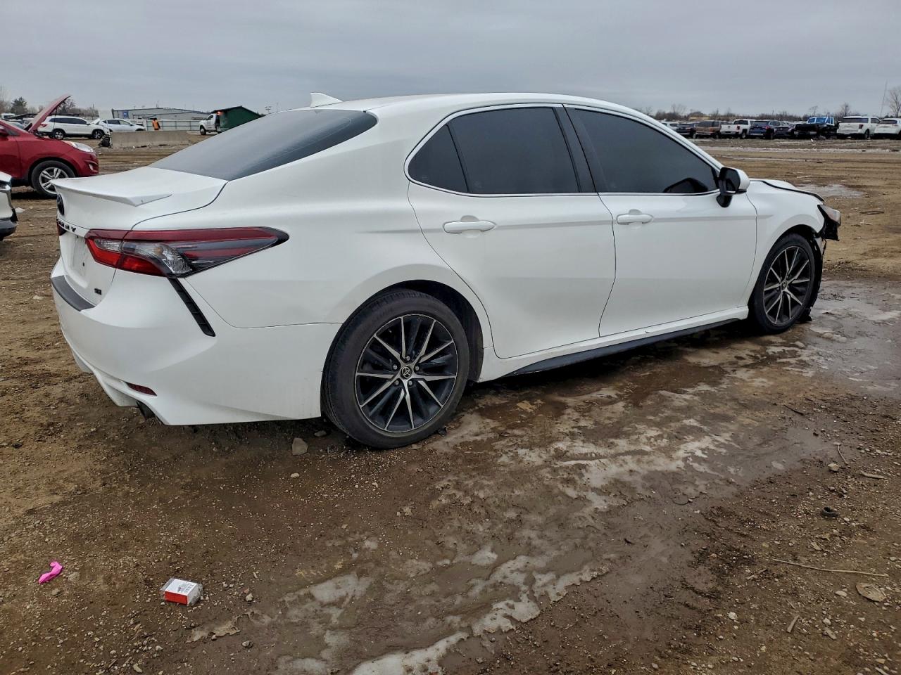 2021 TOYOTA CAMRY SE photo 5