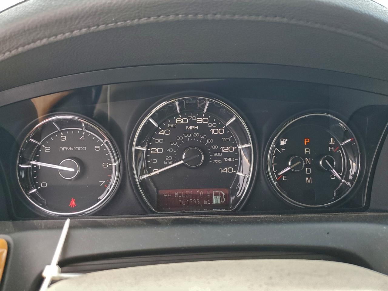 2010 LINCOLN MKS photo 9